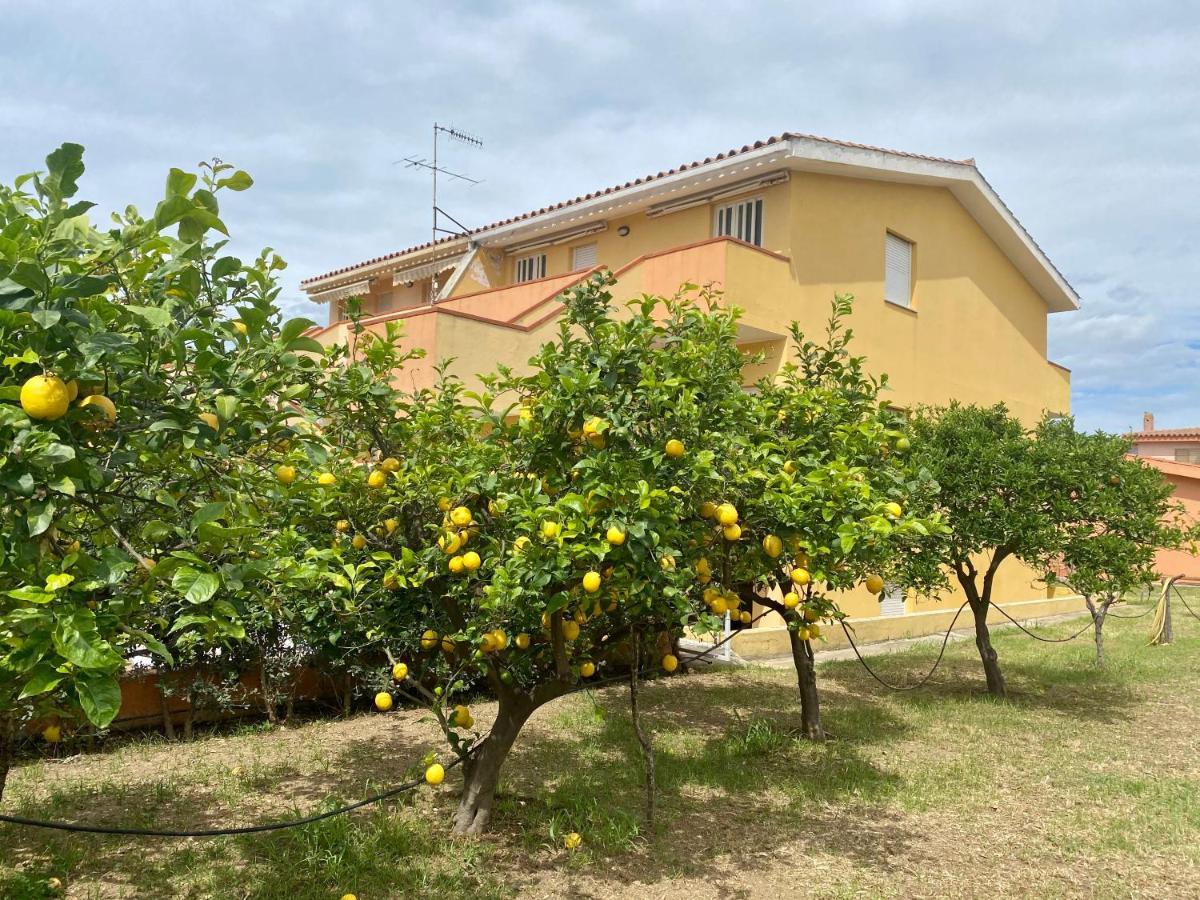 Lemon Apartments Villasimius Exterior foto